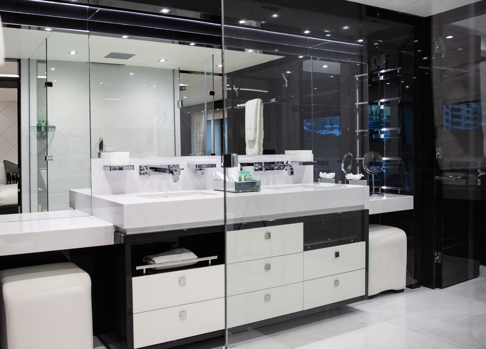 Sunseeker-131-sonishi-bath