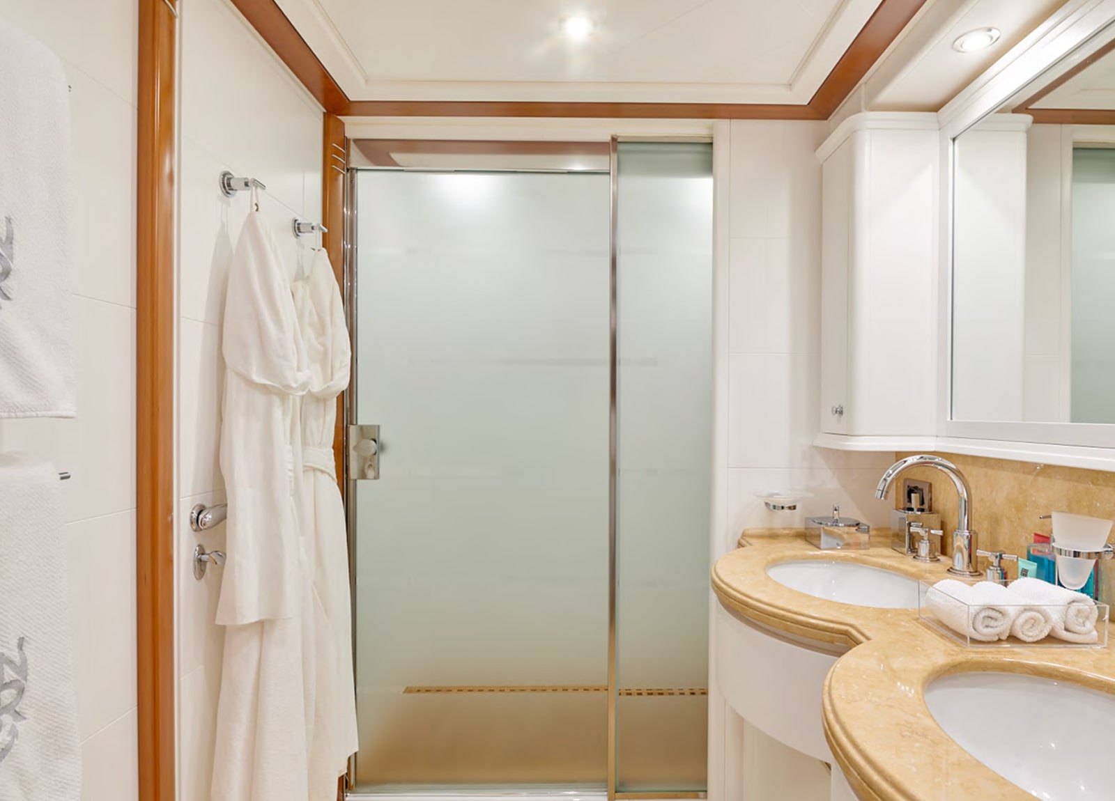 bathroom-luxury-yacht-crm-130-bunker-balearics