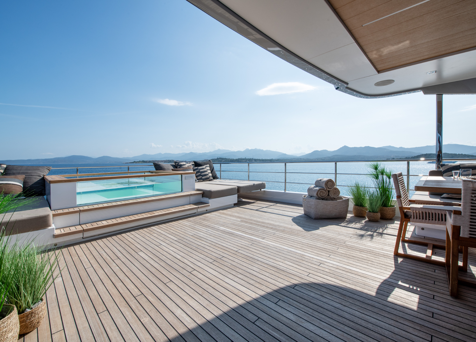 cantiere-delle-marche-sassa-la-mare-jacuzzi