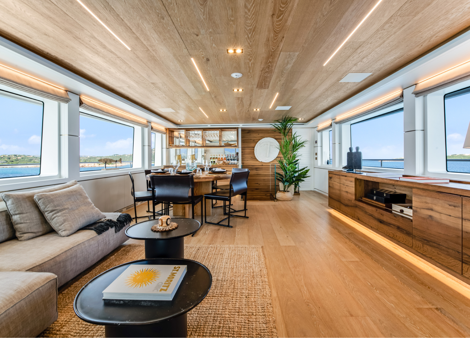 cantiere-delle-marche-sassa-la-mare-salon-2