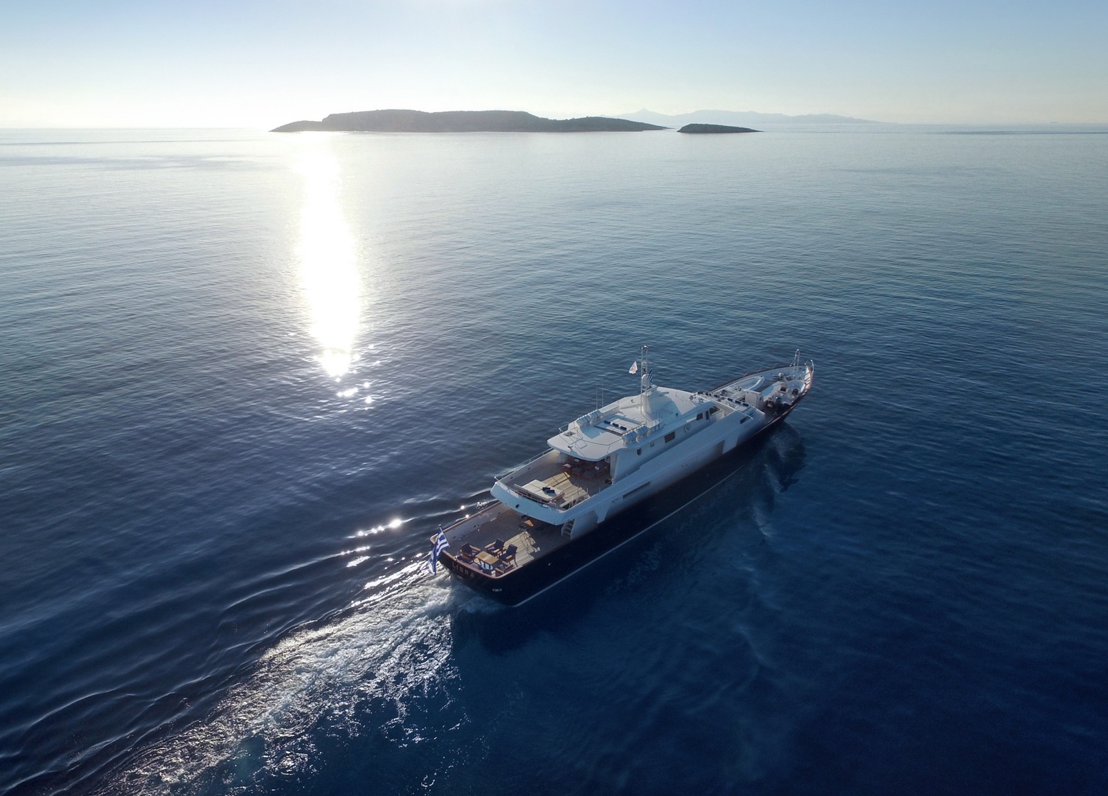 charter-luxury-yacht-picciotti-140-libra-greece