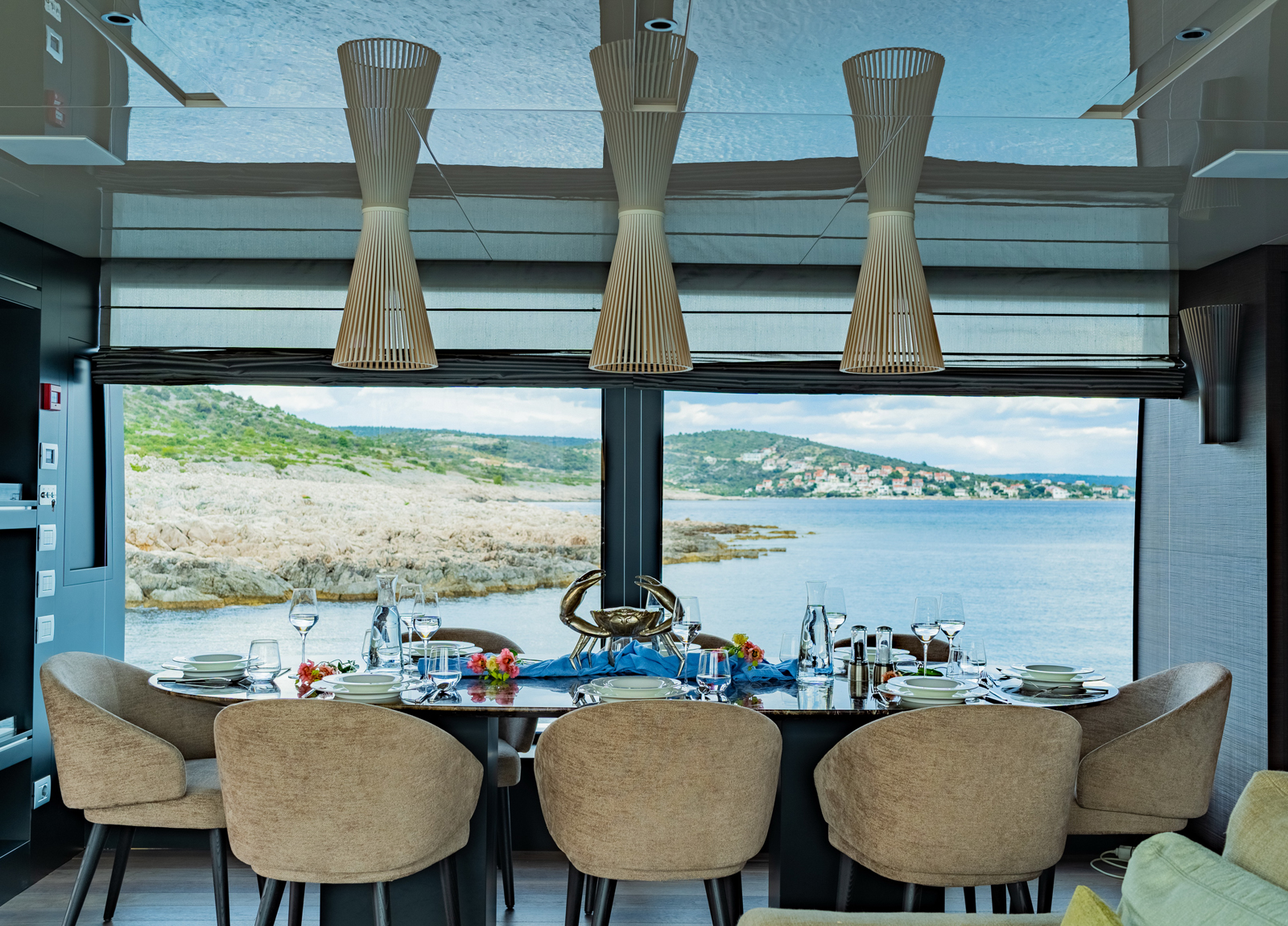 dining-table-luxury-yacht-sanlorenzo-sl102-asymmetric-noor-ii-croatia