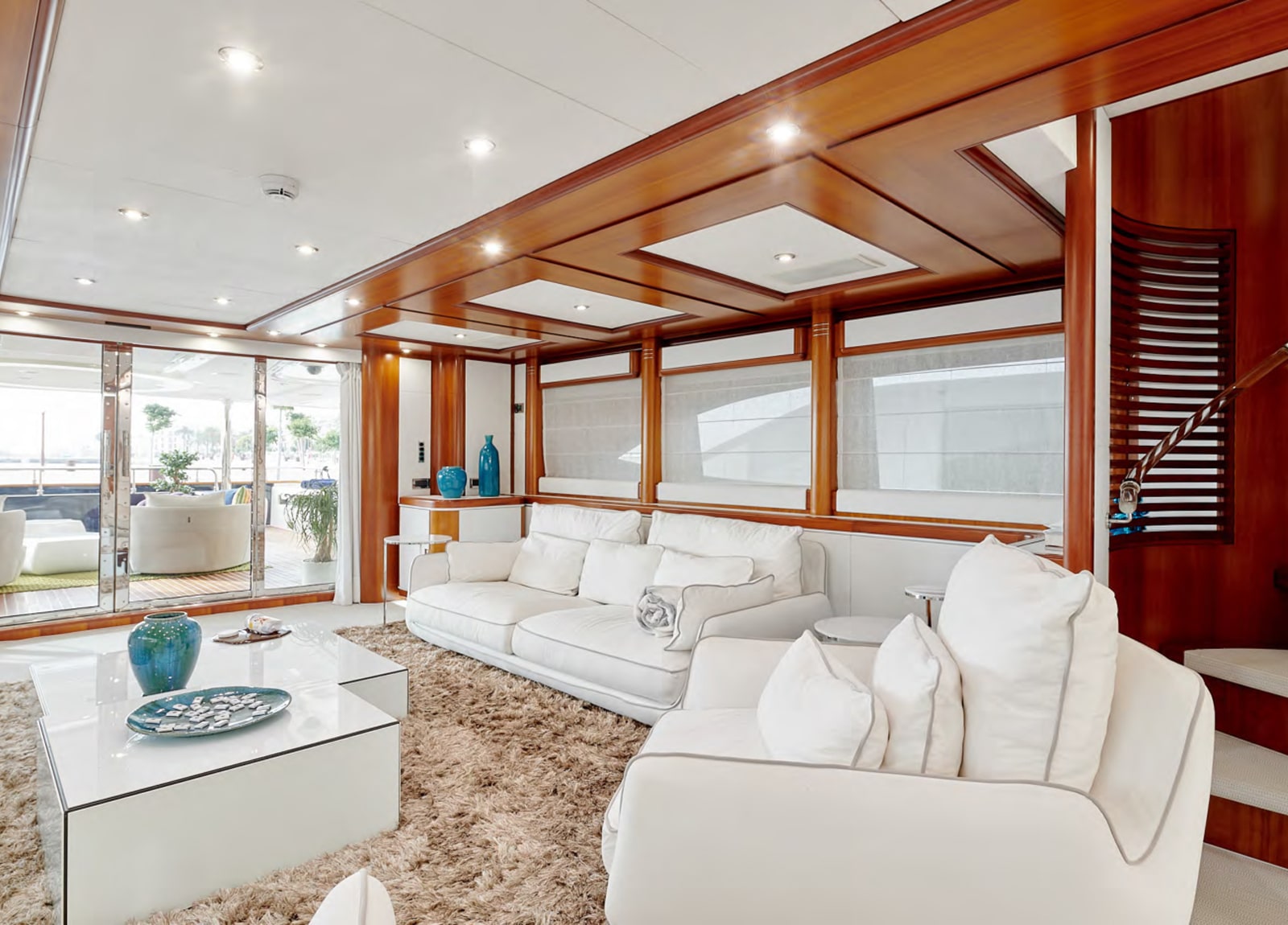 lounge-luxury-yacht-crm-130-bunker-balearics