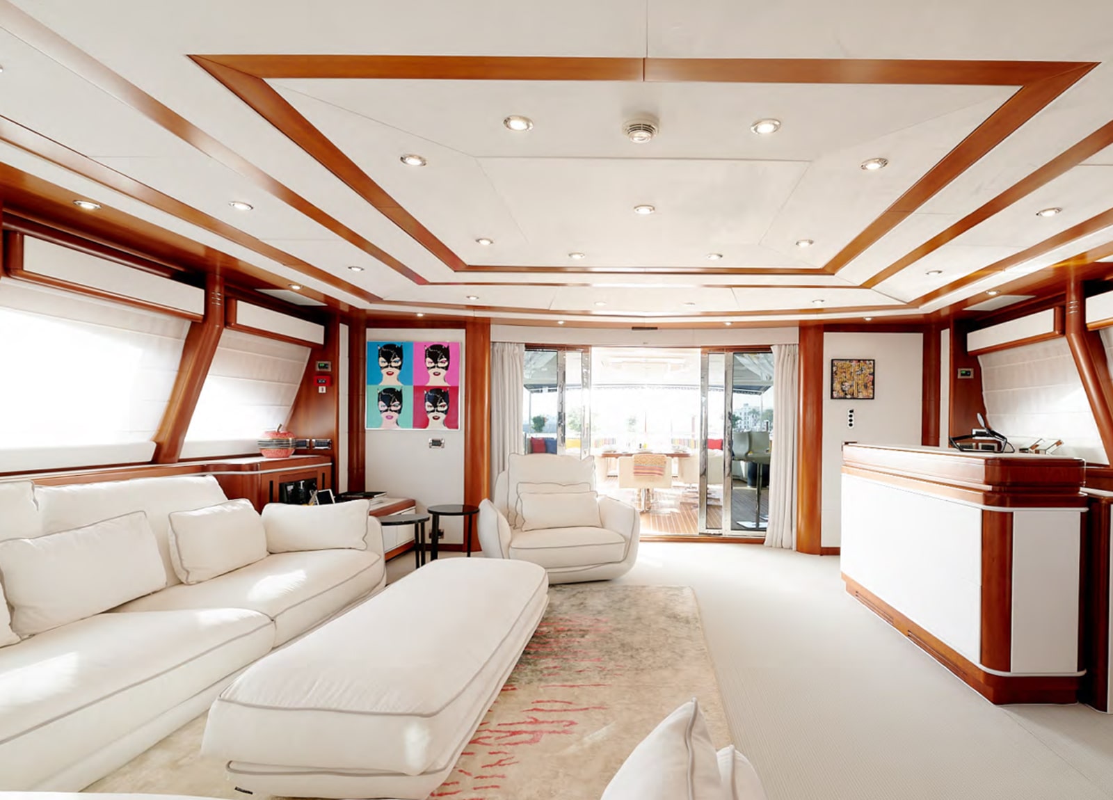 lounge-luxury-yacht-crm-130-bunker