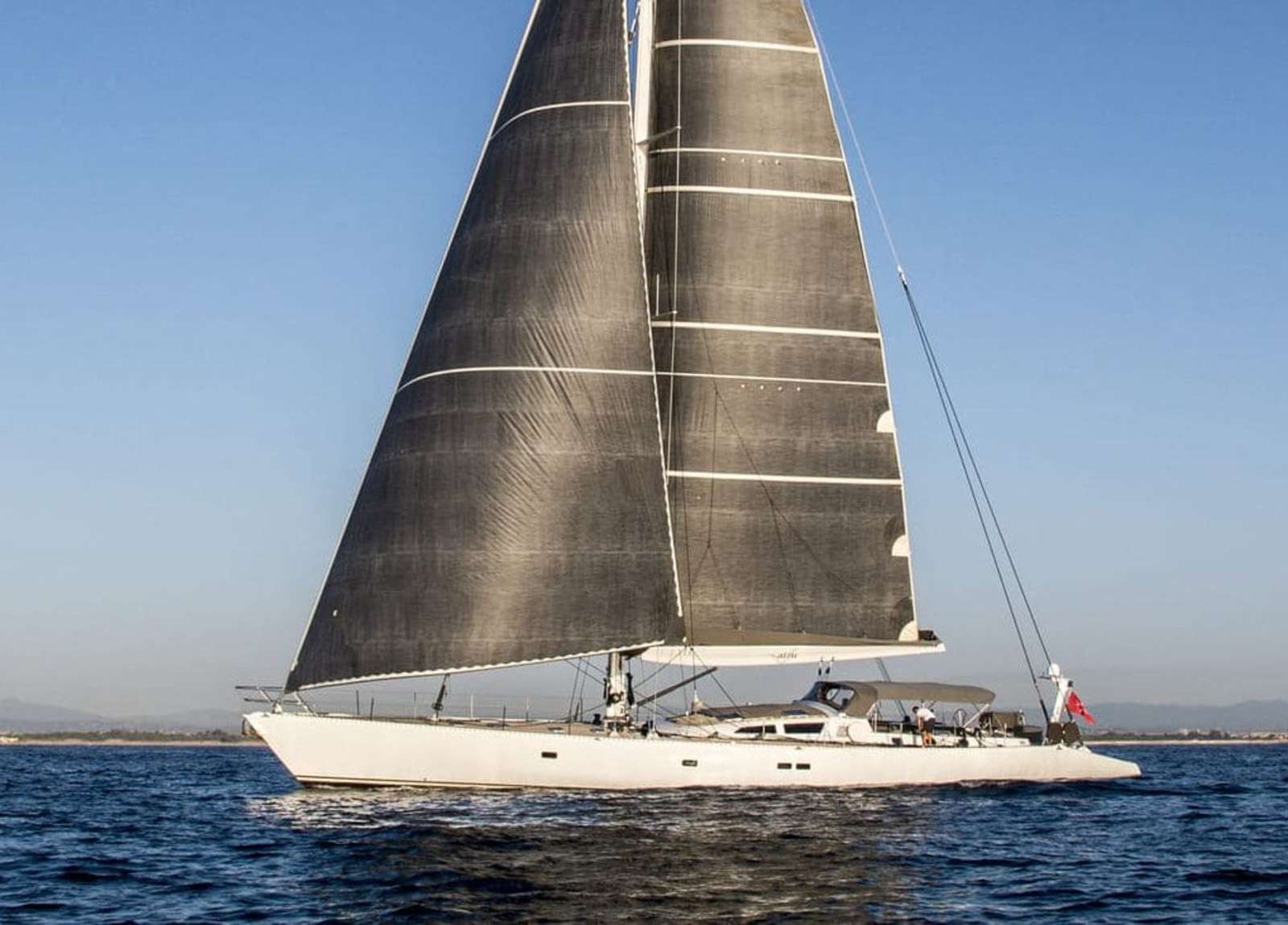 luxury-sailing-yacht-trehard-30m-aizu-western-mediterranean