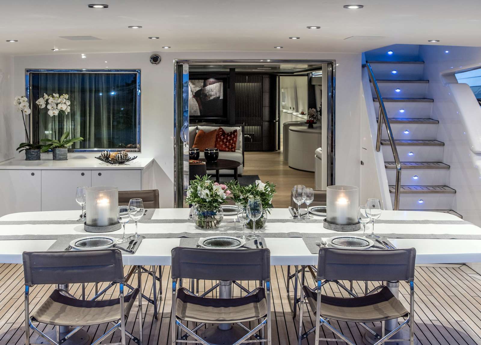 yate de lujo-bugari-112-proyecto-cubierta superior de acero