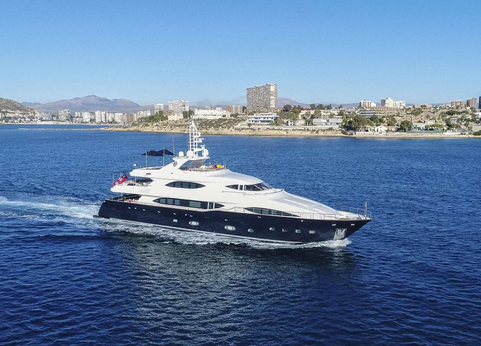 mega-yacht-crn-130-bunker-charter-balearics