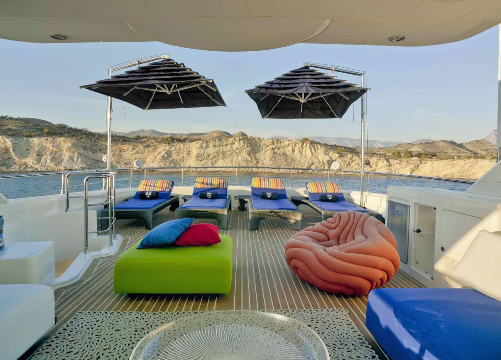 sun-deck-lounge-mega-yacht-crn-130-bunker-charter