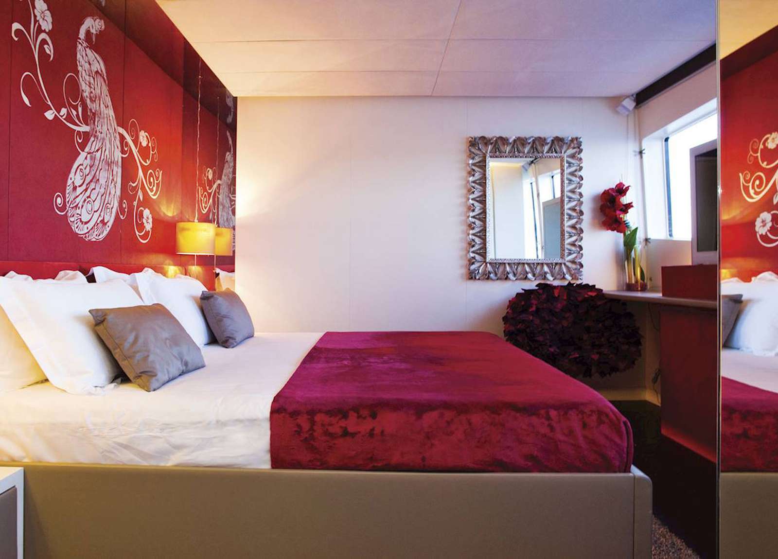 vip-cabin-luxury-yacht-charter-sceptre-yacht-50m-joyme-western-mediterranean