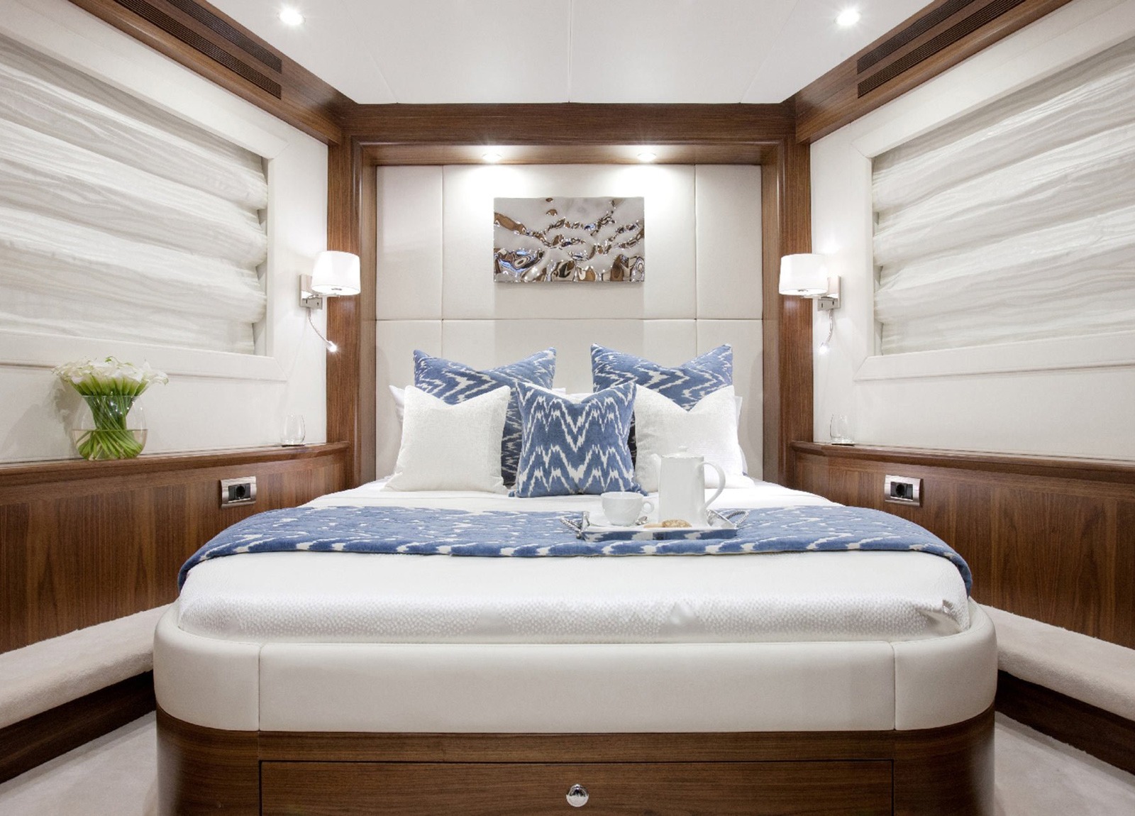 vip-cabin-luxury-yacht-mulder-286m-firefly
