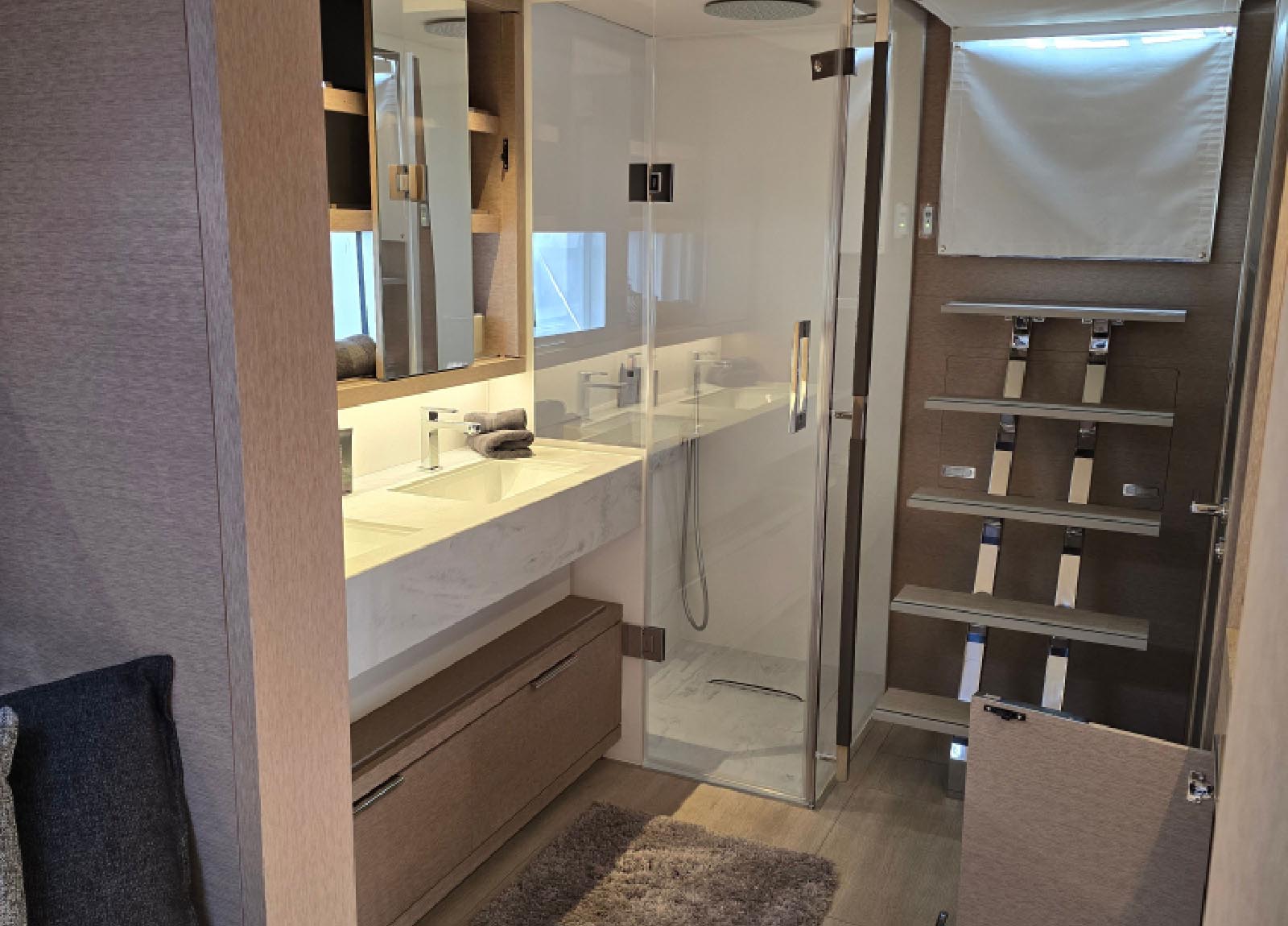 Bathroom-Lagoon-Sixty-5