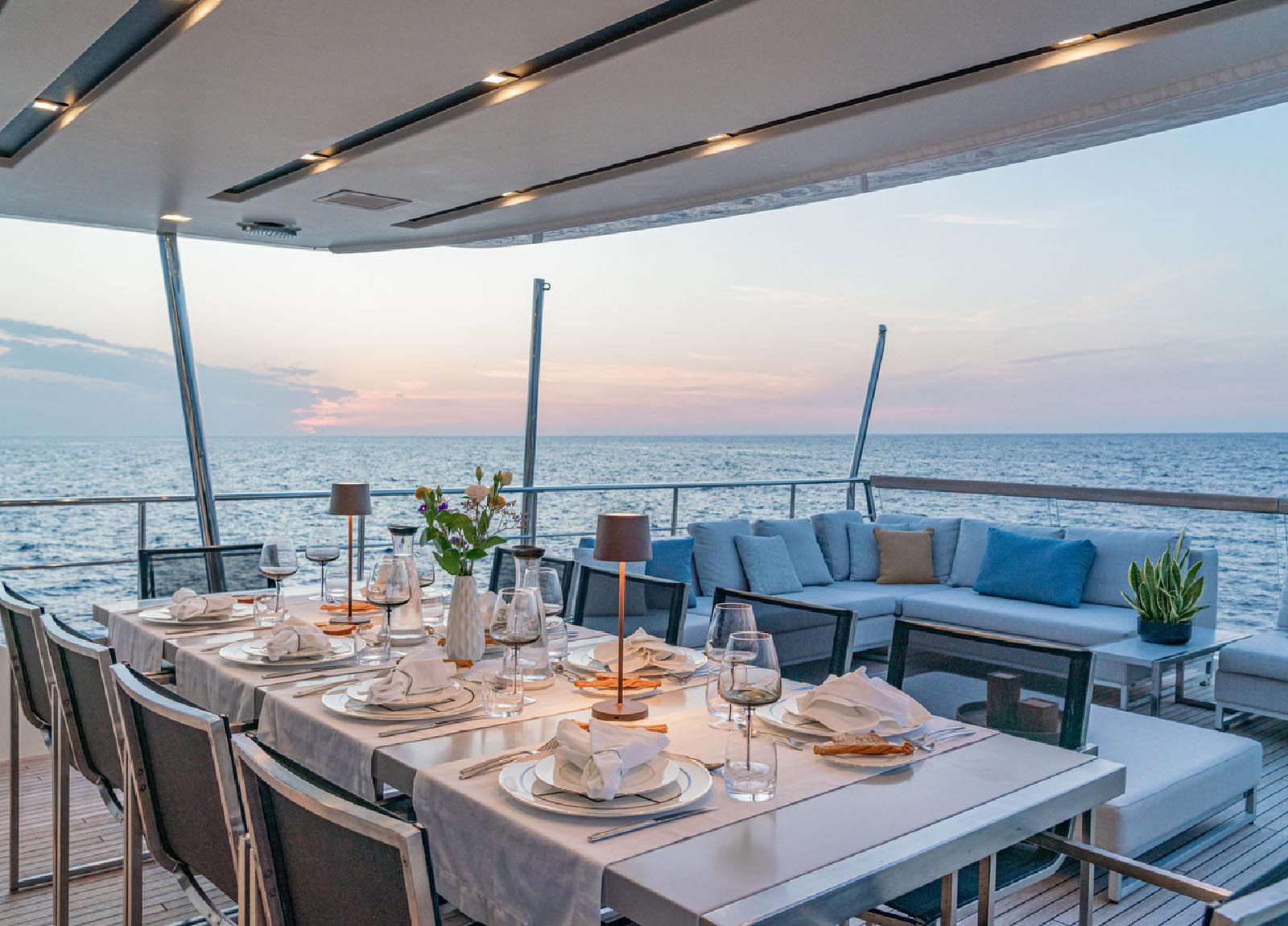 Zona de estar en cubierta