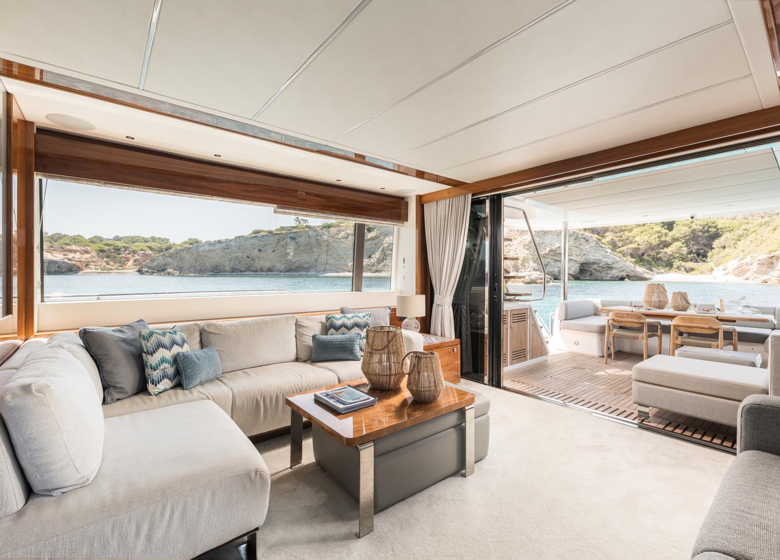 Sunseeker-76-saahsa-interior