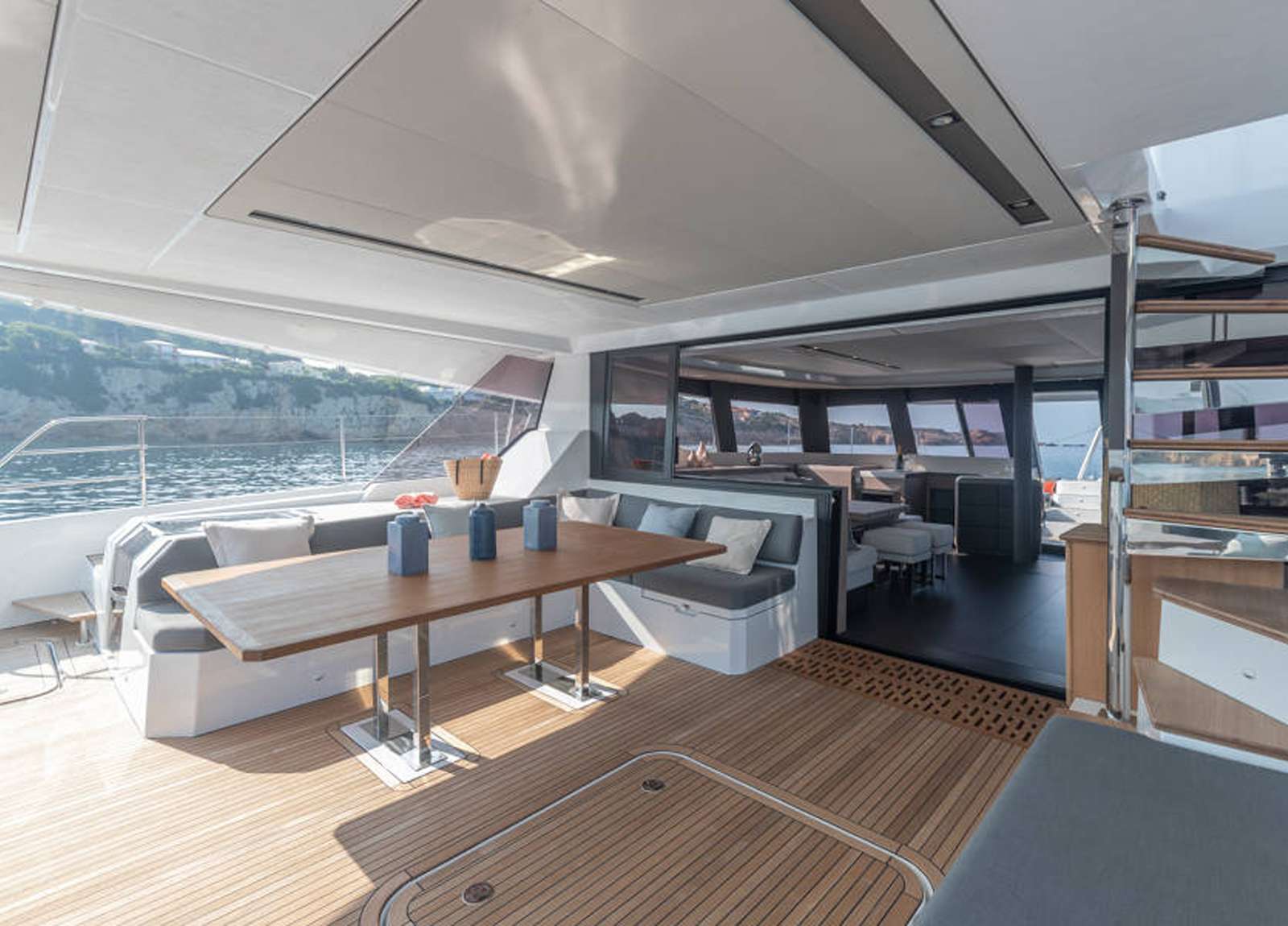 after-deck-luxury-catamaran-fountain-pajot-samana-59-alma-greece