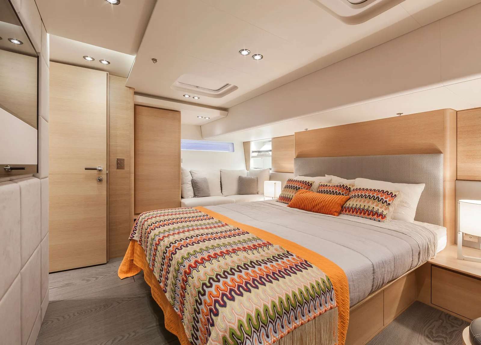 cabin-luxury-yacht-nautors-swan-82-my1-western-mediterranean