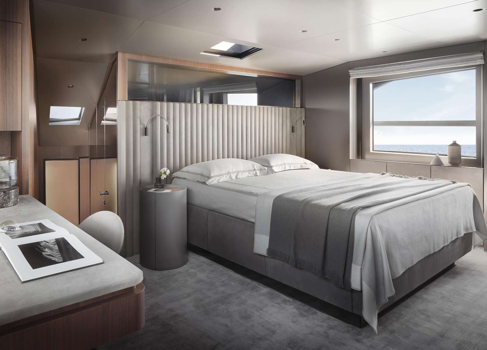 cabin-luxury-yacht-sanlorenzo-sl-90-asymmetric-seven-cote-d-azur