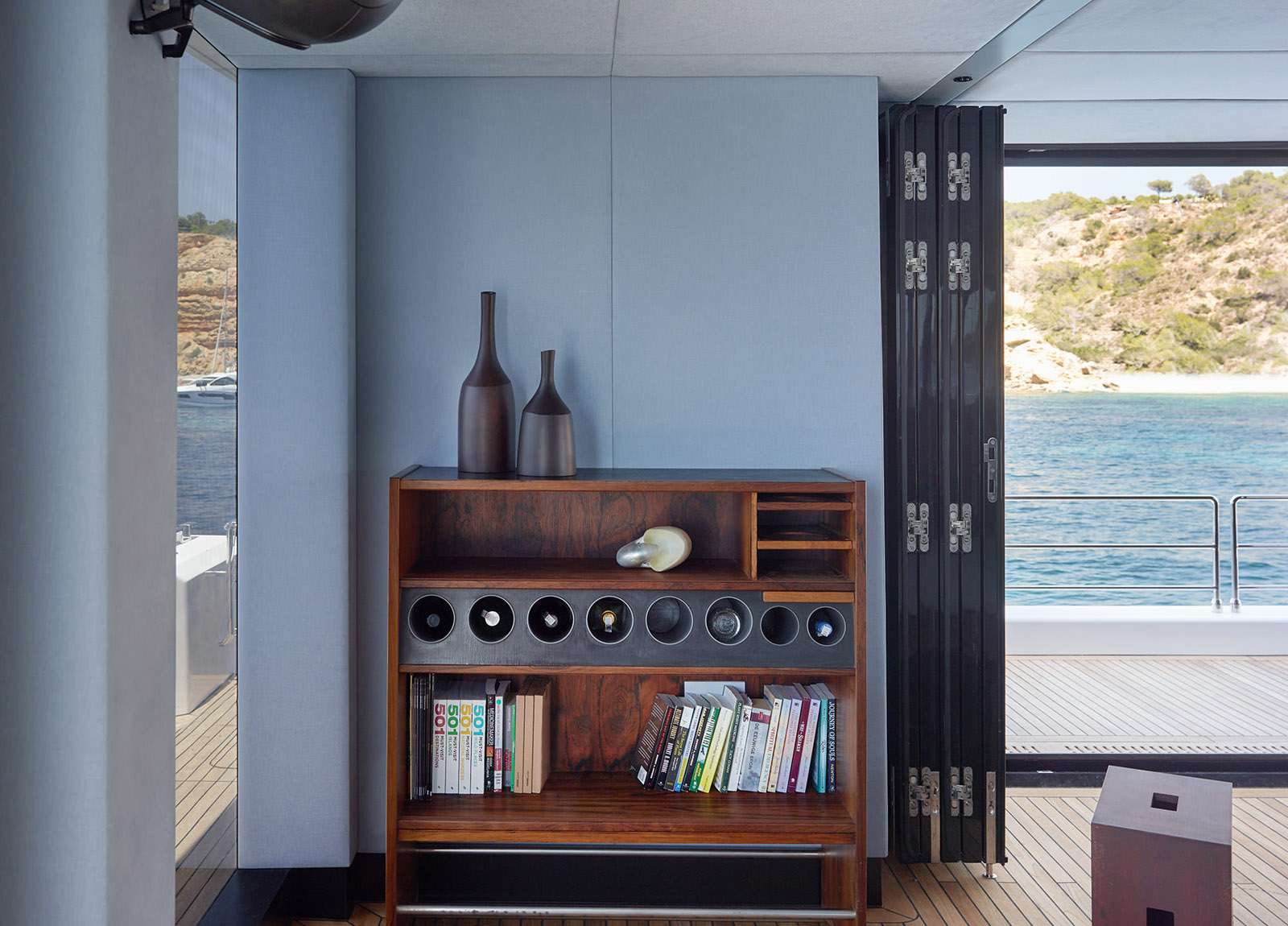 lounge-luxury-catamaran-sunreef-supreme-68-midori