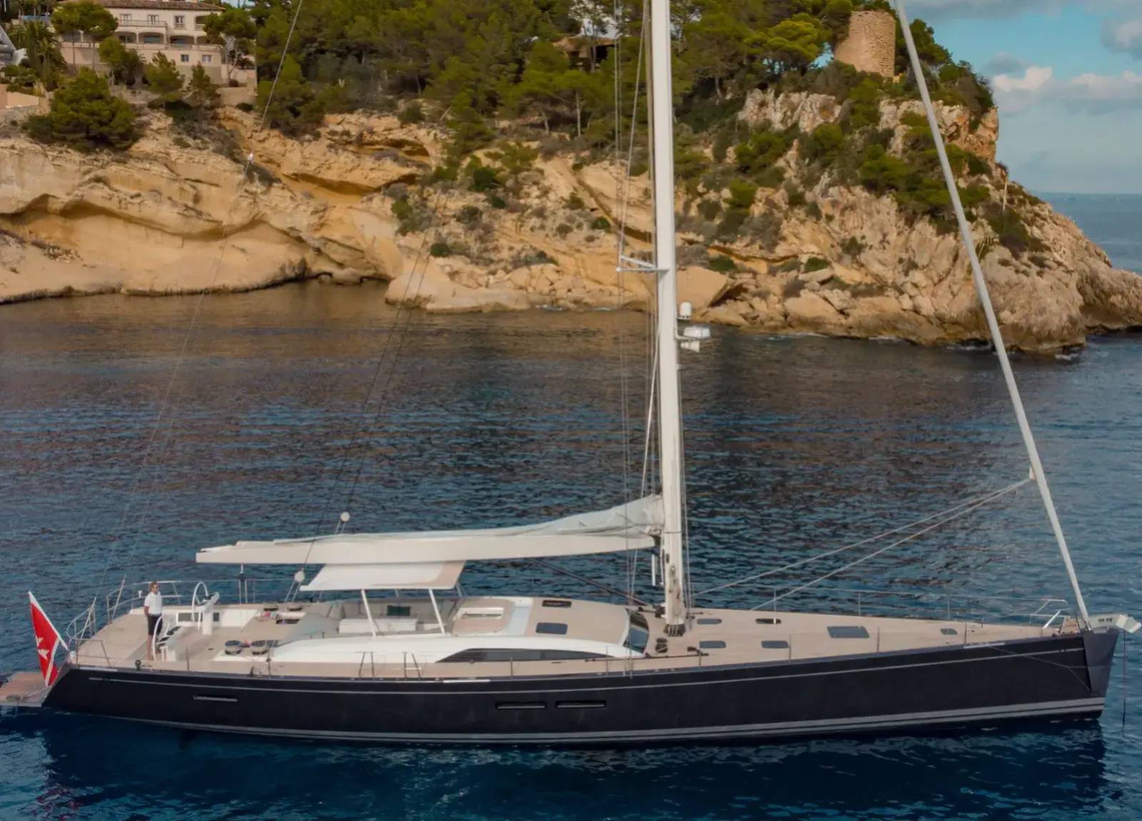 luxury-yacht-nautors-swan-82-my1-western-mediterranean