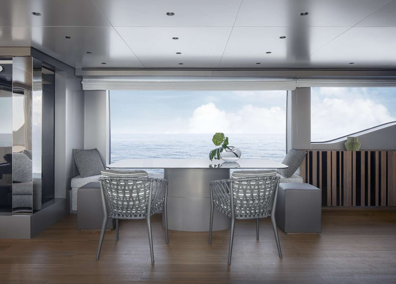 luxury-yacht-sanlorenzo-sl-90-asymmetric-seven-cote-d-azur-lounge