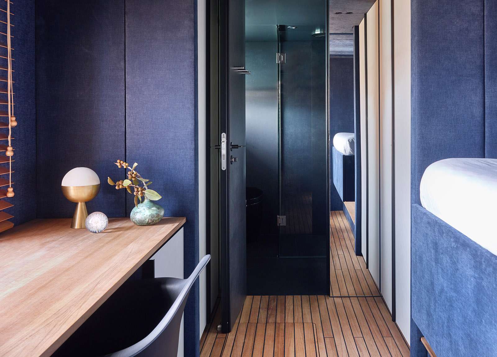 master-cabin-luxury-catamaran-sunreef-supreme-68-midori