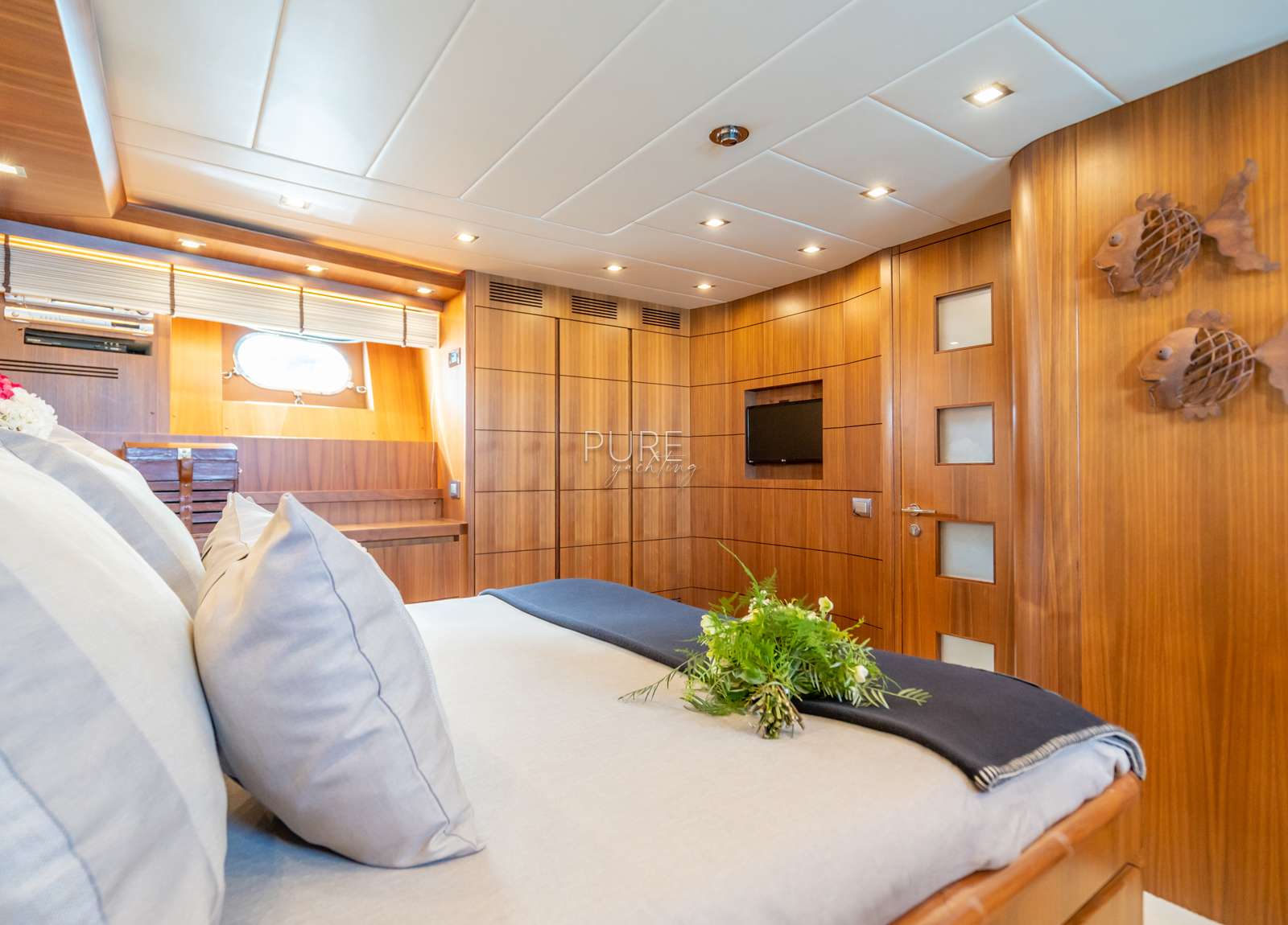 master-cabin-luxury-yacht-lex-maiora-26m-balearics