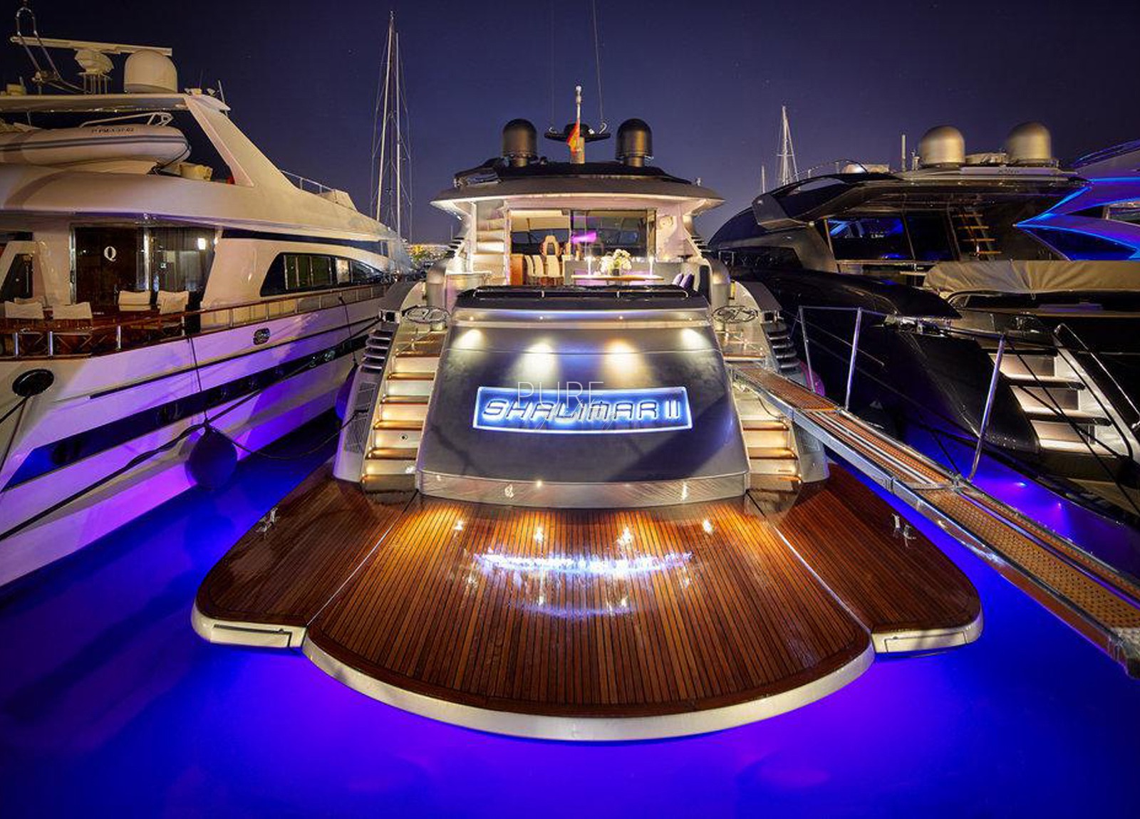 rear-luxury-yacht-pershing-90-shalimar-ii-balearic-islands