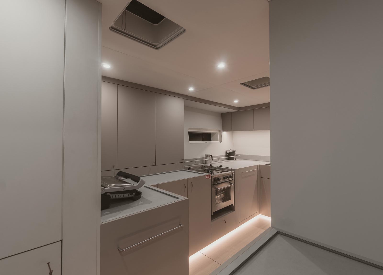 sailing-yacht-nadamas-kitchen