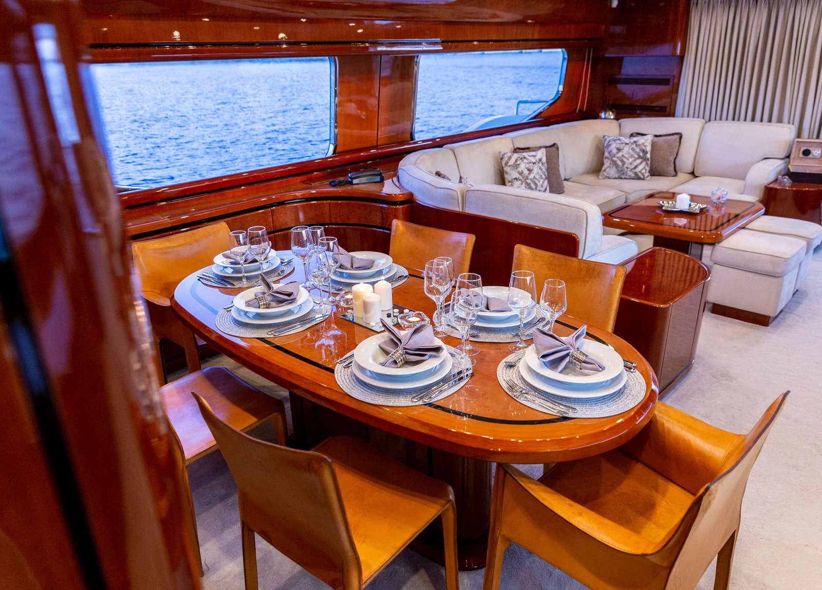 salon-luxury-yacht-possilipo-80-pareaki-greece