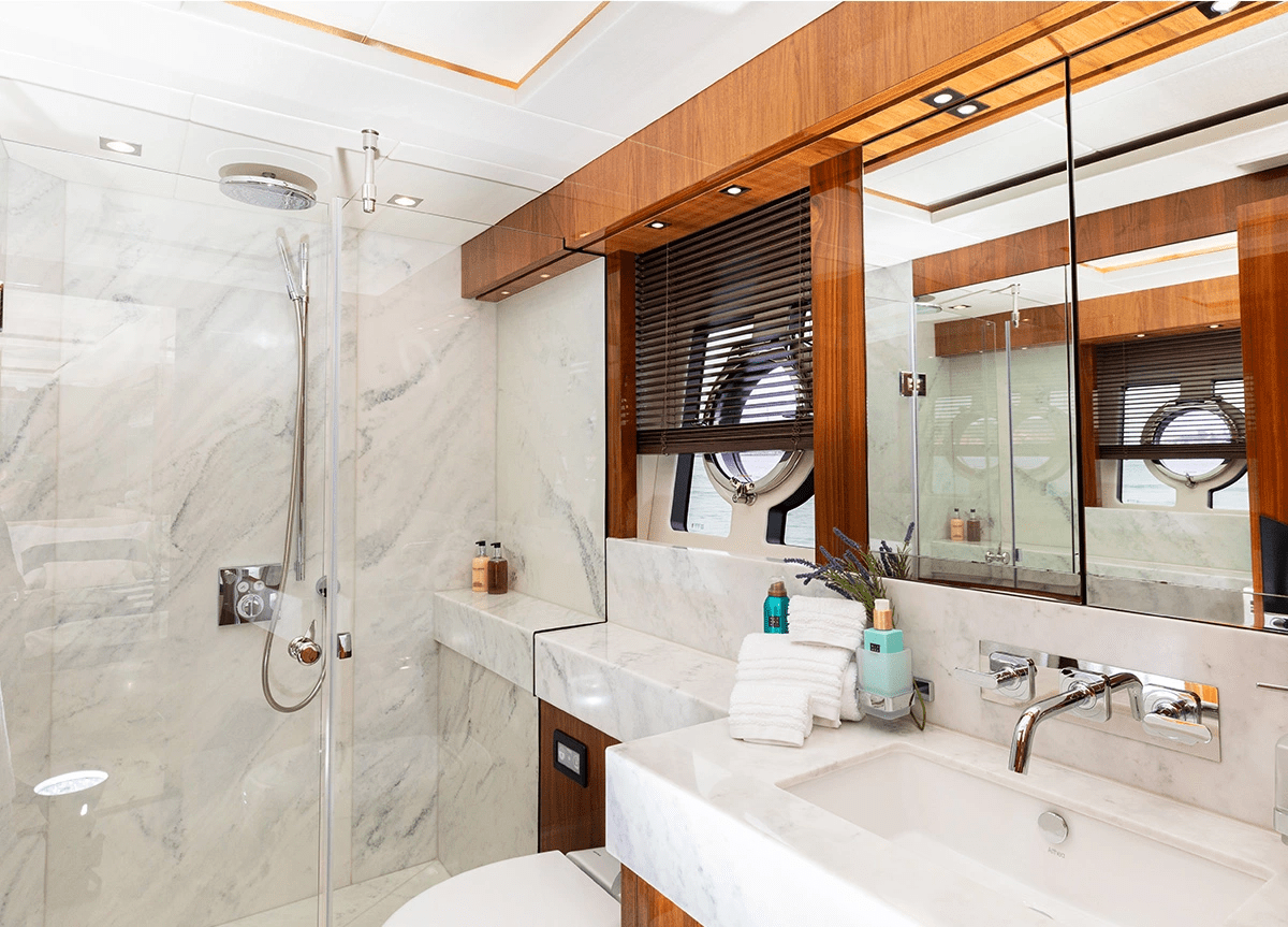 sunseeker-86-stardust-of-mary-bath