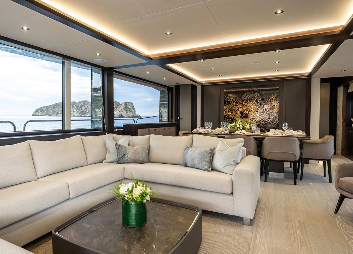 sunseeker-92-blue-infinity-one-interior