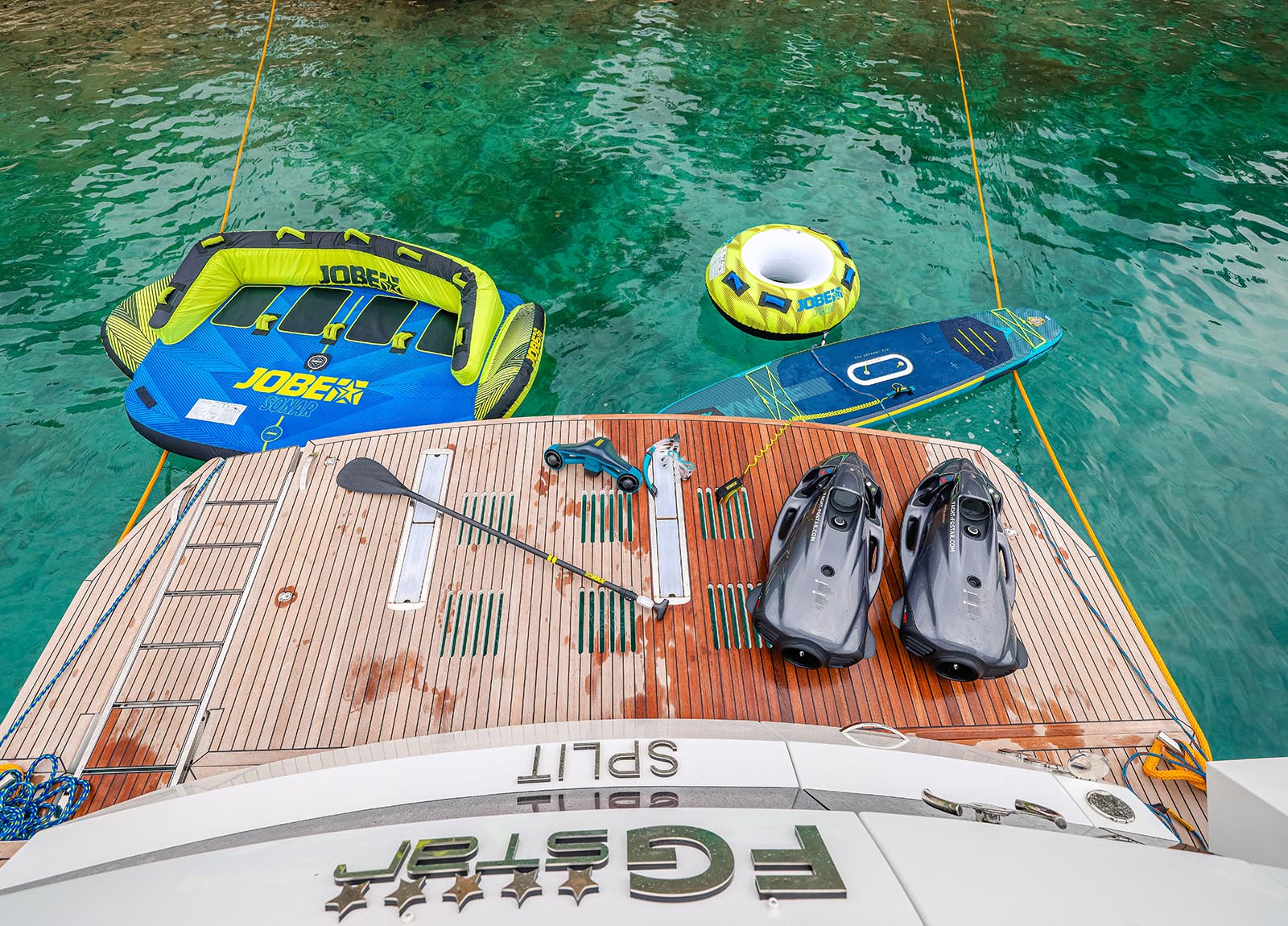 watersports-luxury-yacht-galeon-640-fly-2