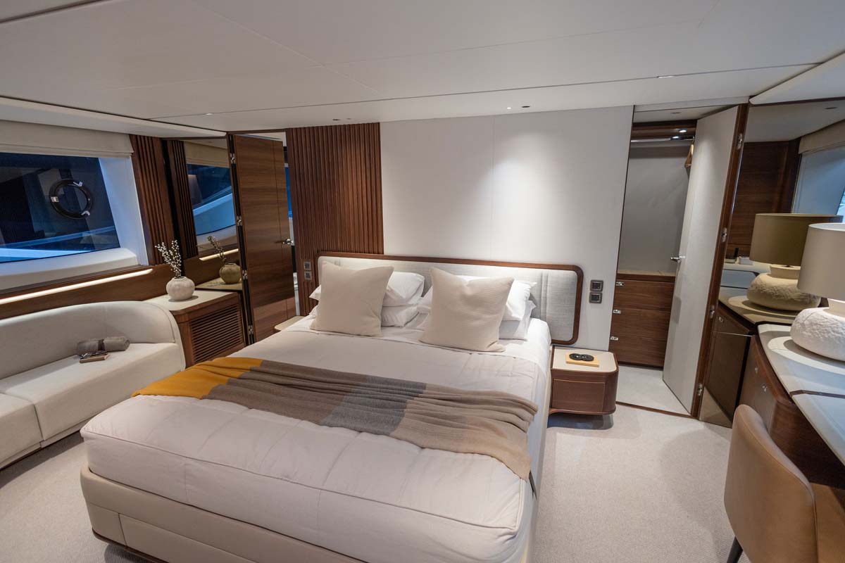 Y80'Lumi'(Cannes)(77of138)